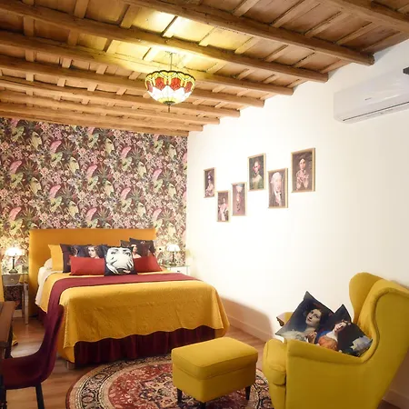 Bed & Breakfast Ventisei Scalini A Trastevere Rome