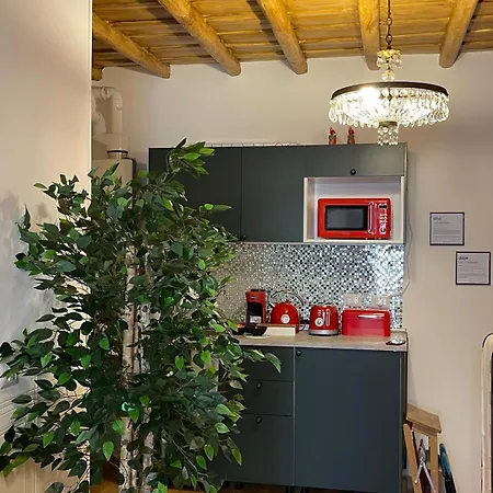 Ventisei Scalini A Trastevere Bed & Breakfast Rome