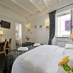 Ventisei Scalini A Trastevere Bed & Breakfast 4*