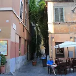 Ventisei Scalini A Trastevere 4* Rome