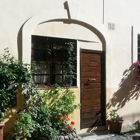 Ventisei Scalini A Trastevere Bed & Breakfast 4*
