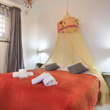 Bed & Breakfast Ventisei Scalini A Trastevere Rome