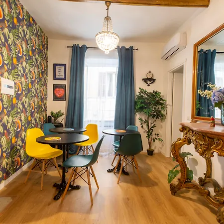 Ventisei Scalini A Trastevere 2* Rom