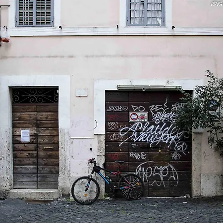 Ventisei Scalini A Trastevere 4*