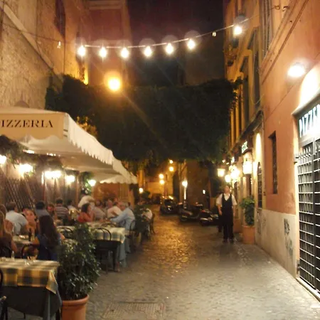 Panzió Ventisei Scalini A Trastevere